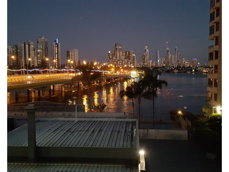 301/2 Barney Street, Southport QLD 4215