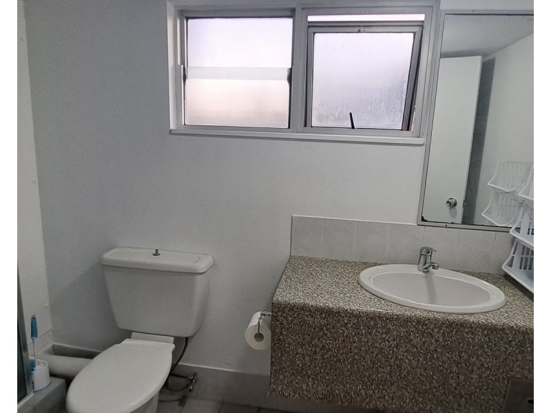 301/2 Barney Street, Southport QLD 4215