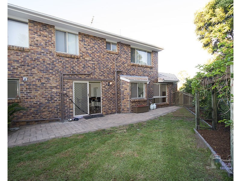 4 Wyambi Place, Middle Park QLD 4074