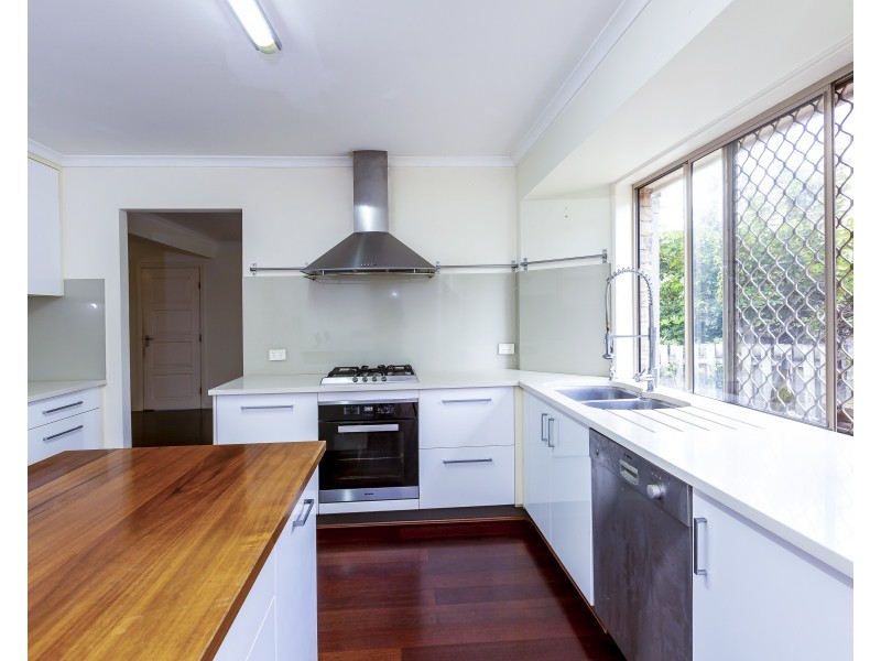 4 Wyambi Place, Middle Park QLD 4074