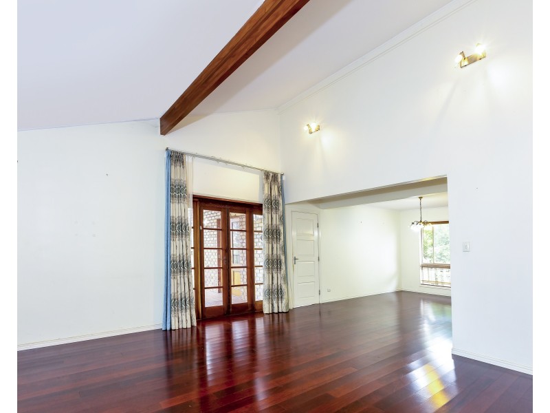 4 Wyambi Place, Middle Park QLD 4074