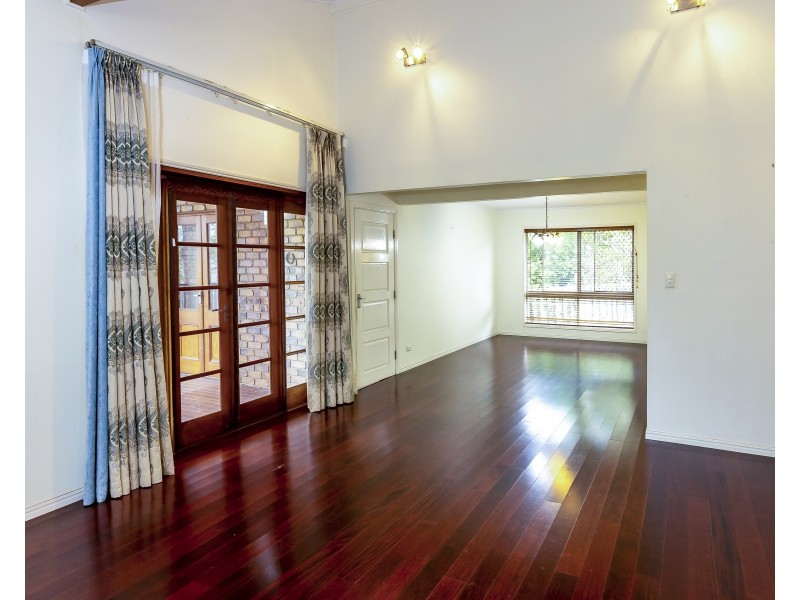 4 Wyambi Place, Middle Park QLD 4074