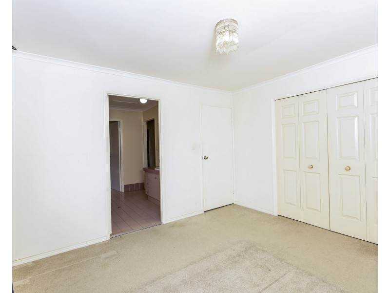 4 Wyambi Place, Middle Park QLD 4074