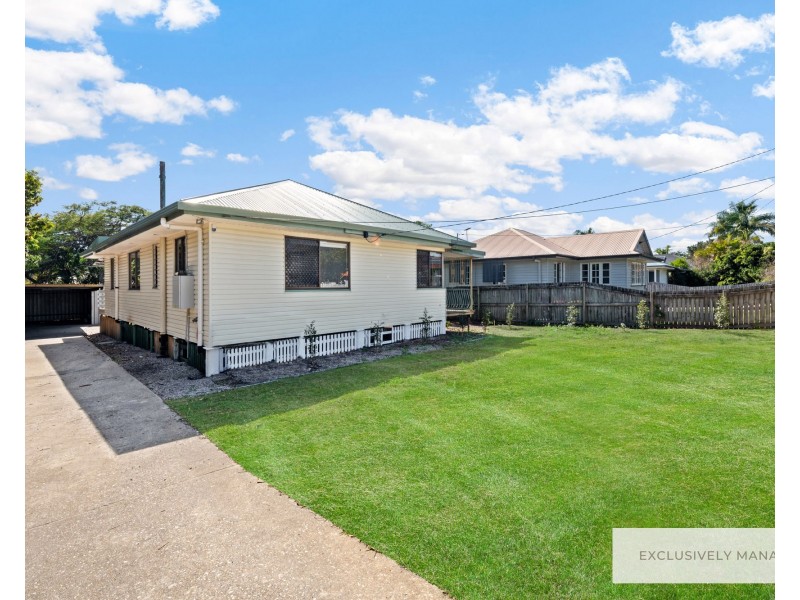11 Hodgkinson Street, Chermside QLD 4032