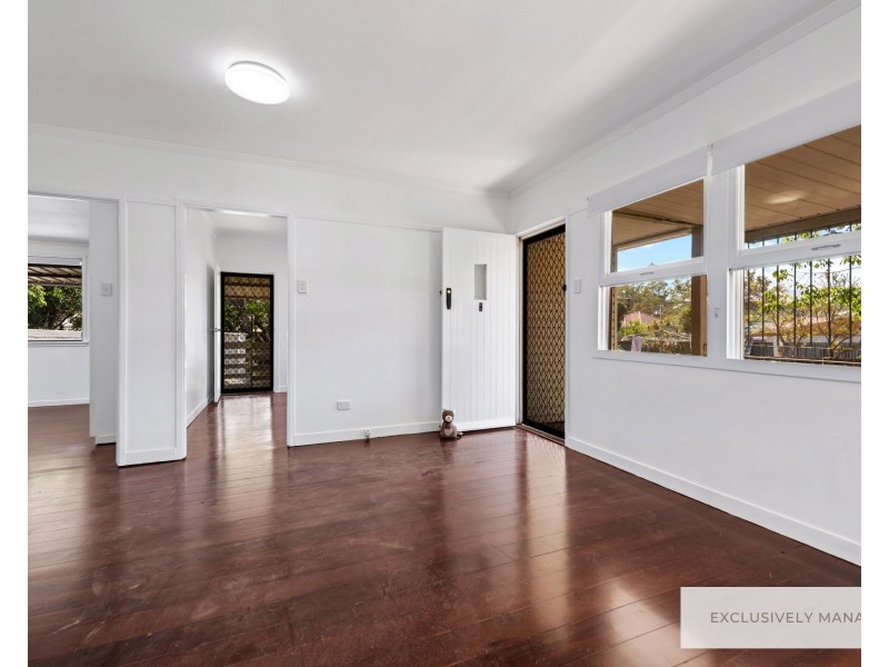 11 Hodgkinson Street, Chermside QLD 4032