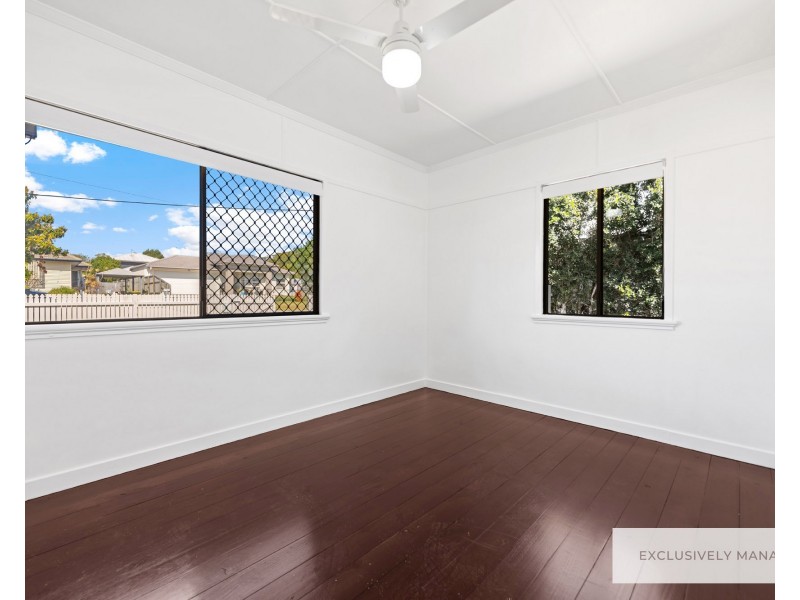 11 Hodgkinson Street, Chermside QLD 4032