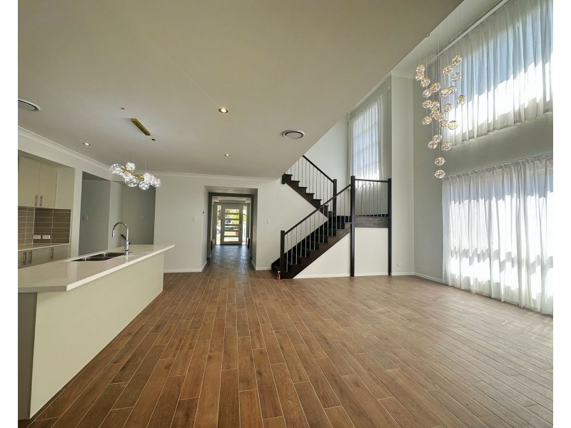 28 Lexton st, Stretton QLD 4116