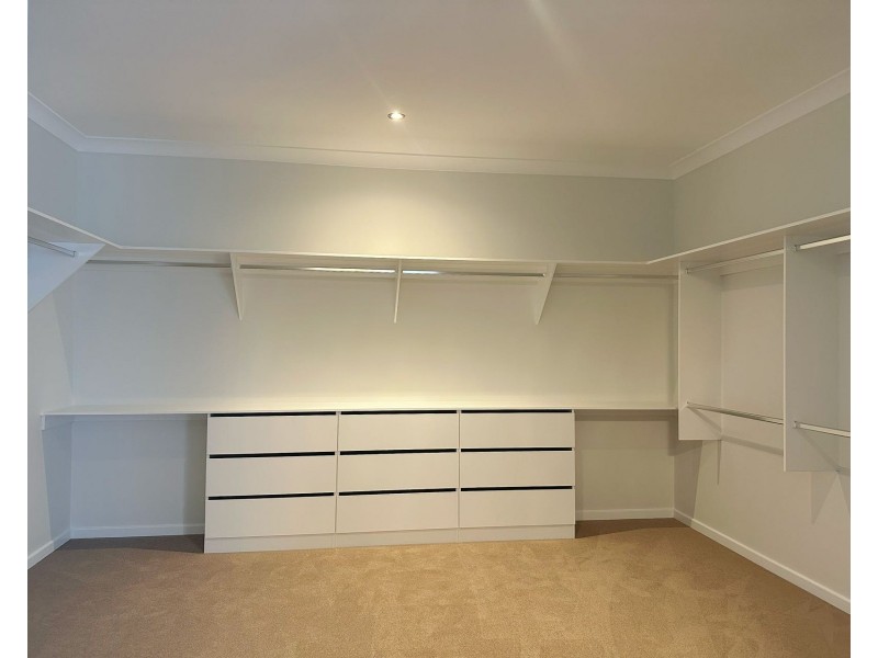 28 Lexton st, Stretton QLD 4116