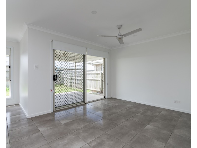15 Jeffreys Street, Caboolture South QLD 4510