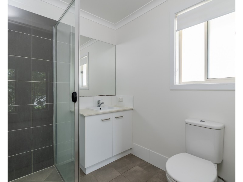 15 Jeffreys Street, Caboolture South QLD 4510