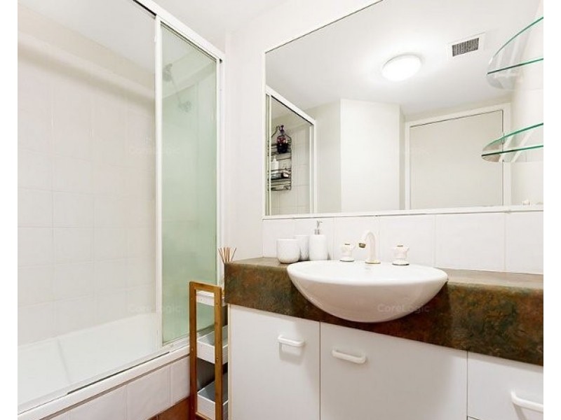 33/9 Tweed Street, Southport QLD 4215