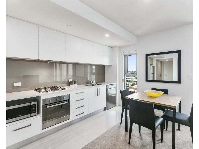 33/27 Manning Street, Milton QLD 4064
