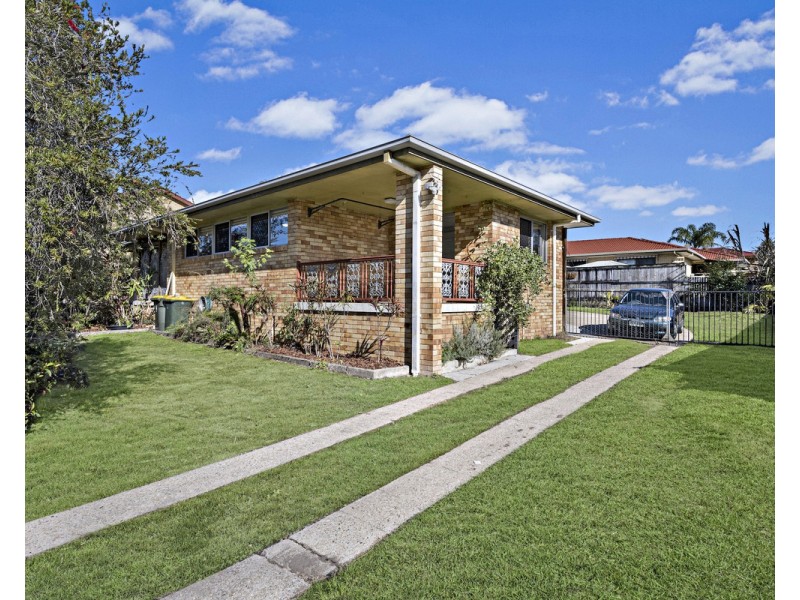 114 Maundrell Terrace, Chermside West QLD 4032