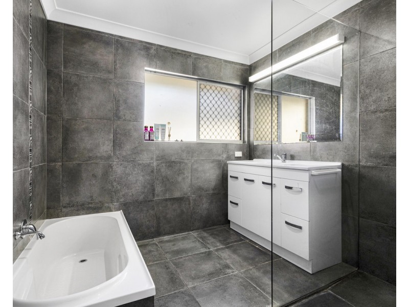 114 Maundrell Terrace, Chermside West QLD 4032