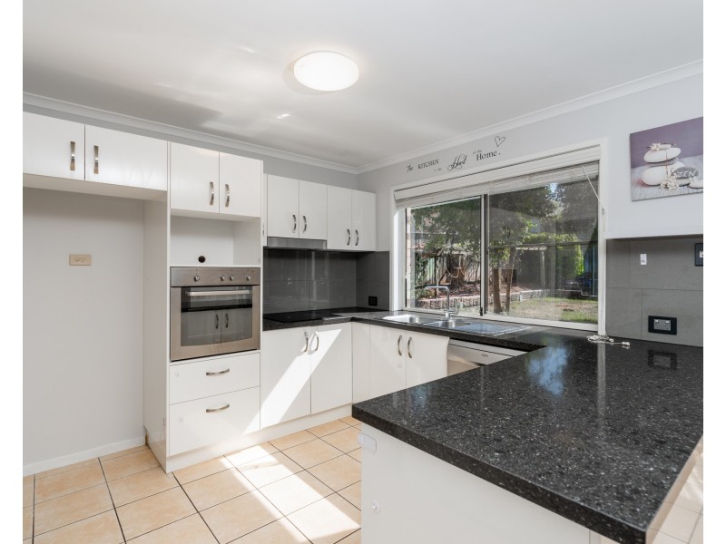 14 Toorak Place, Forest Lake QLD 4078