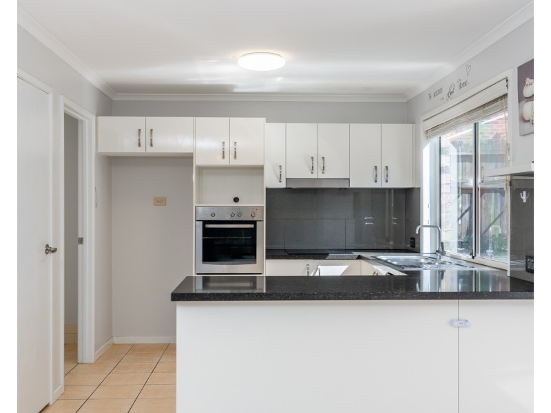 14 Toorak Place, Forest Lake QLD 4078