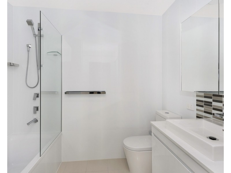 27/21 Manning Street, Milton QLD 4064