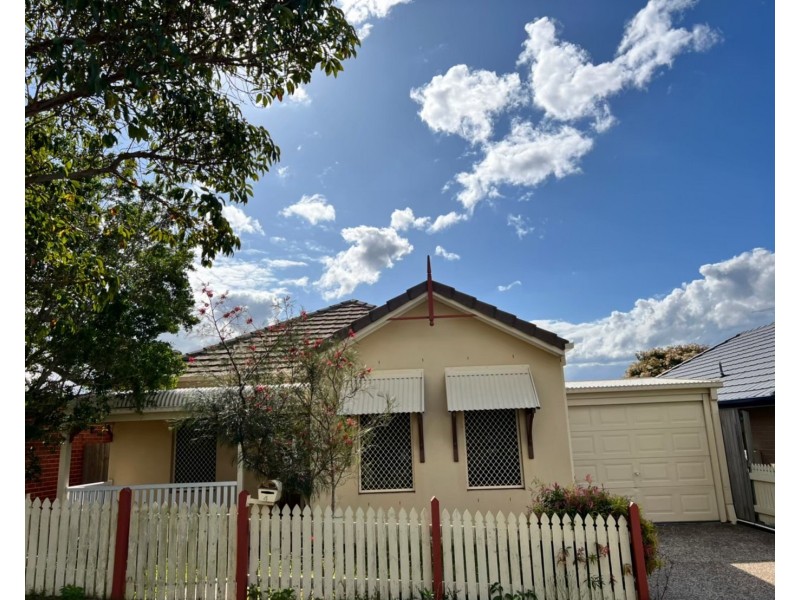 4 Jasper Way, Springfield QLD 4300