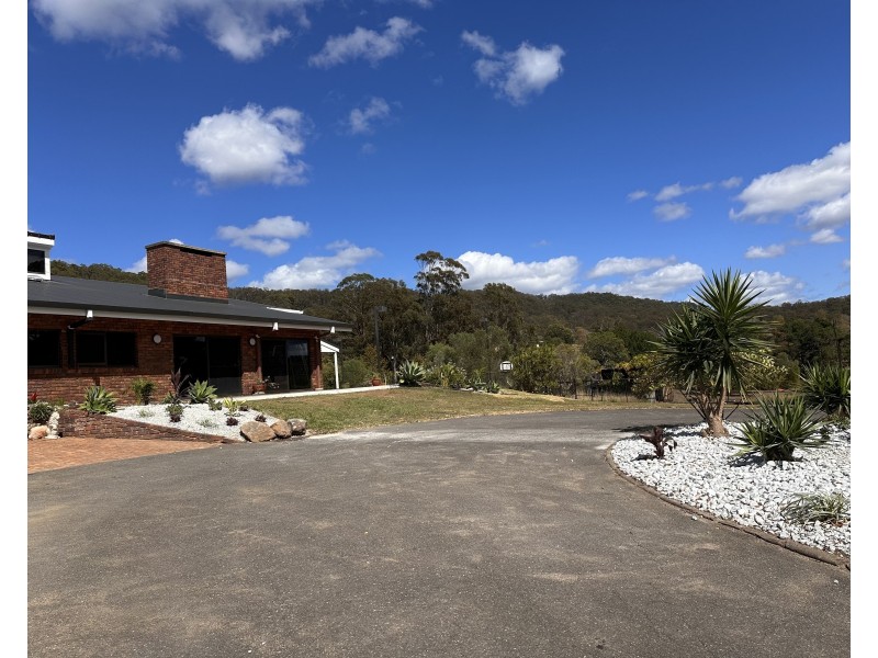 45 Camfin Road, Clear Mountain QLD 4500