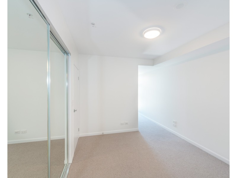 20402/300 Old Cleveland Rd, Coorparoo QLD 4151