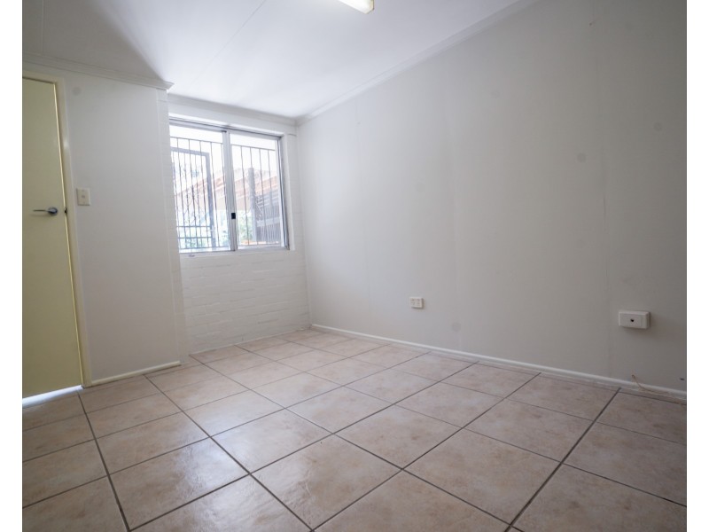 28 Ashburton st, Chapel Hill QLD 4069