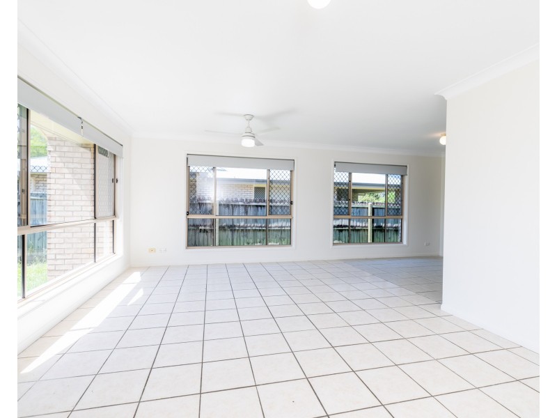 15 Alpha Avenue, Crestmead QLD 4132