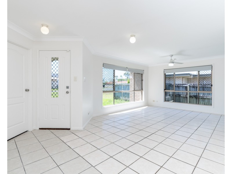 15 Alpha Avenue, Crestmead QLD 4132