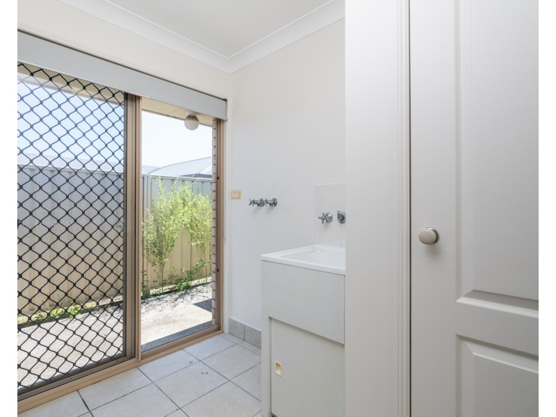 15 Alpha Avenue, Crestmead QLD 4132