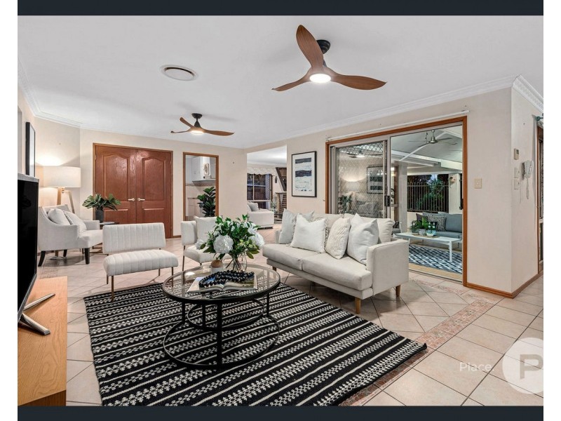 16 Goodwood Place, Carindale QLD 4152