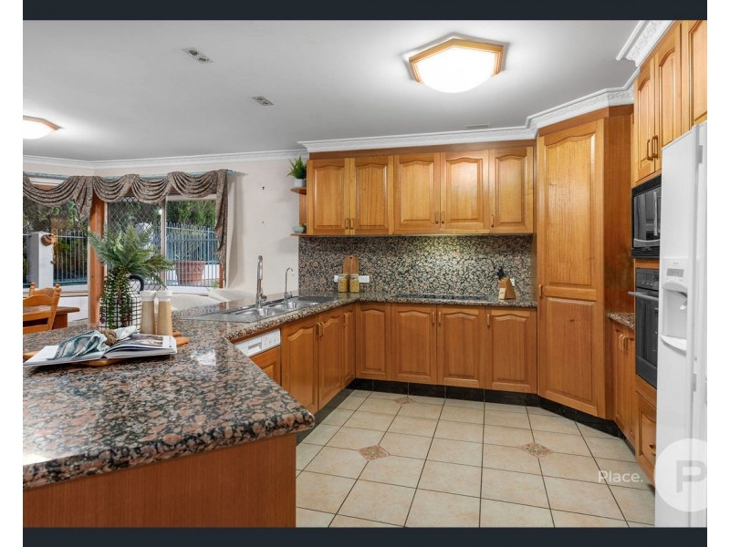 16 Goodwood Place, Carindale QLD 4152