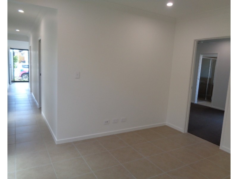 8 Jubilant Street, Morayfield QLD 4506