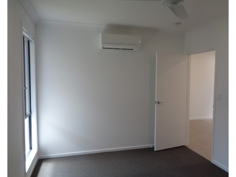 8 Jubilant Street, Morayfield QLD 4506