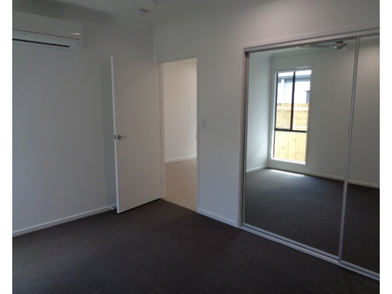 8 Jubilant Street, Morayfield QLD 4506