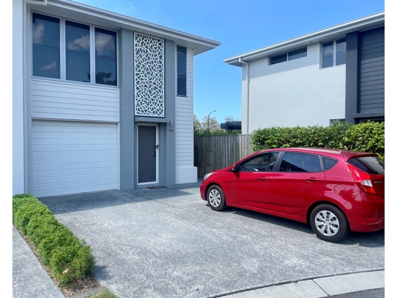 104/188 Gainsborough Drive, Pimpama QLD 4209