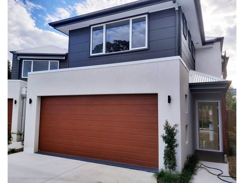 2/3 Pilgrim Place, Southport QLD 4215