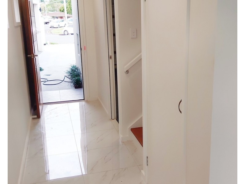 2/3 Pilgrim Place, Southport QLD 4215