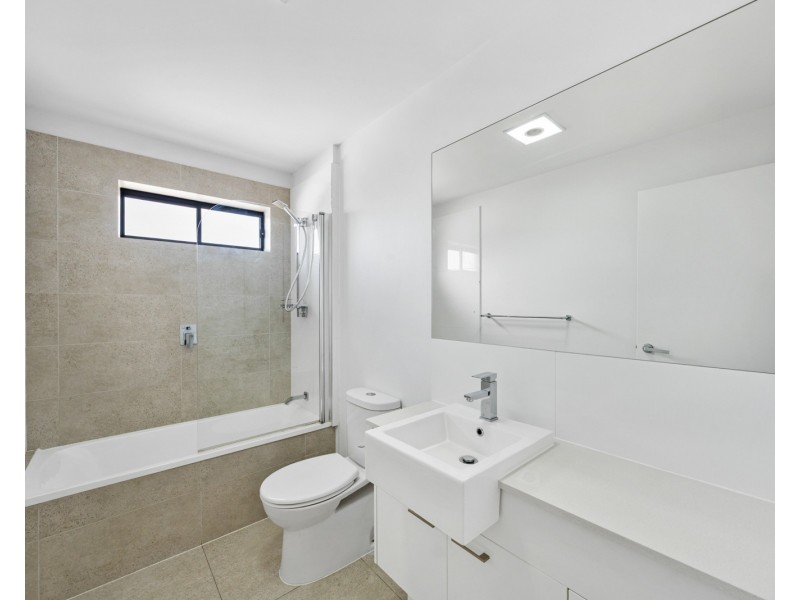 24/15 Sambar Close, Chermside West QLD 4032