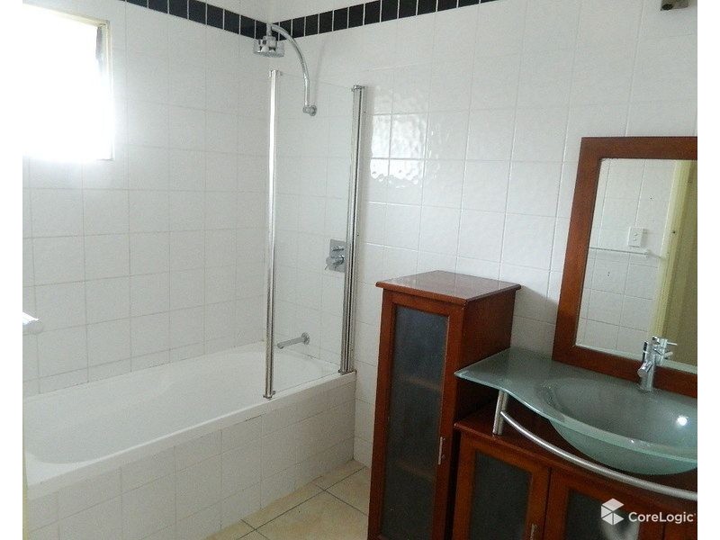 33 Penguin Street, Inala QLD 4077