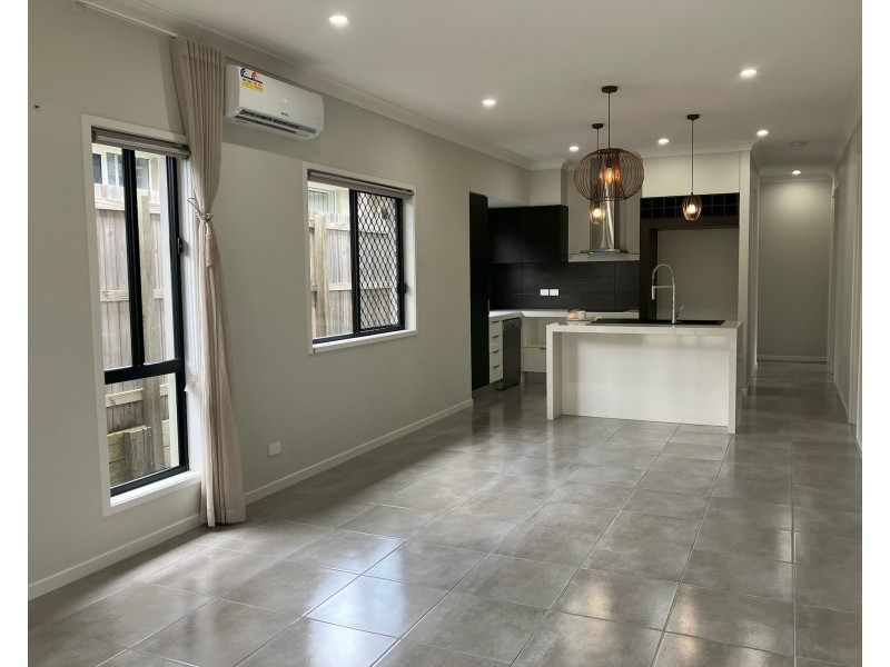 22 Hilton Street, Bellbird Park QLD 4300