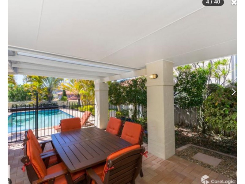 70 Golden Oak Crescent, Carindale QLD 4152