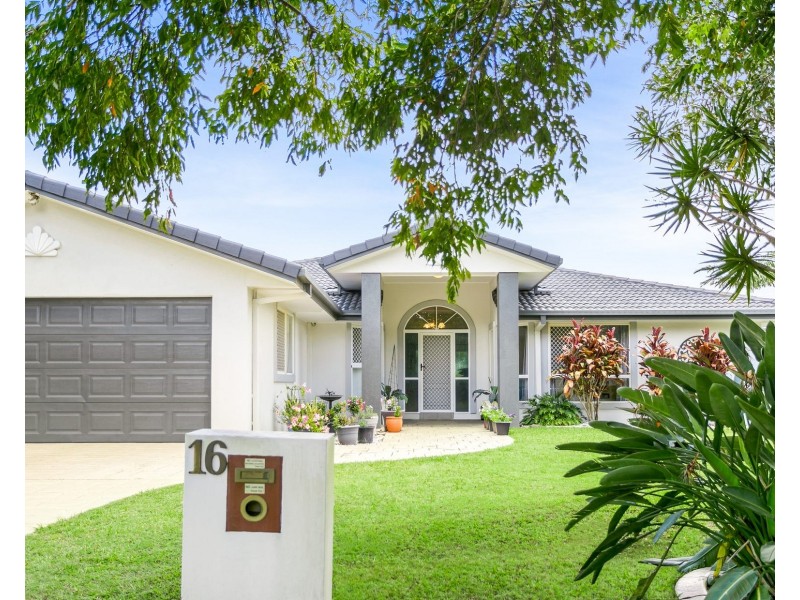 16 Tee Trees Boulevard, Arundel QLD 4214