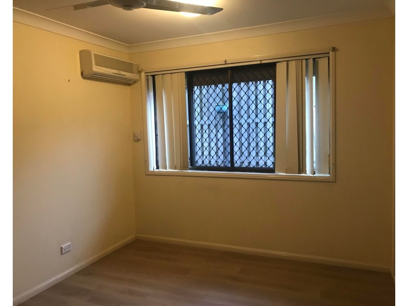 2 Robusta Place, Forest Lake QLD 4078