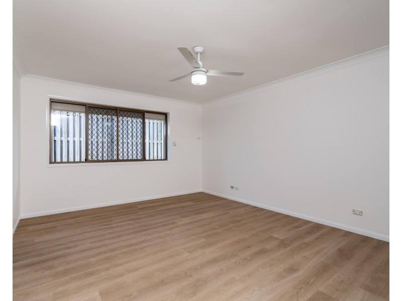 2 Robusta Place, Forest Lake QLD 4078