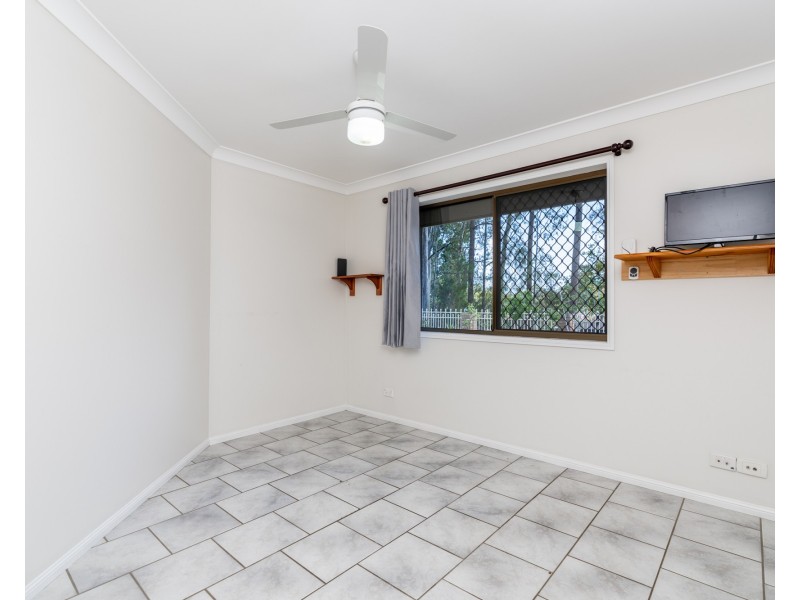 2 Robusta Place, Forest Lake QLD 4078