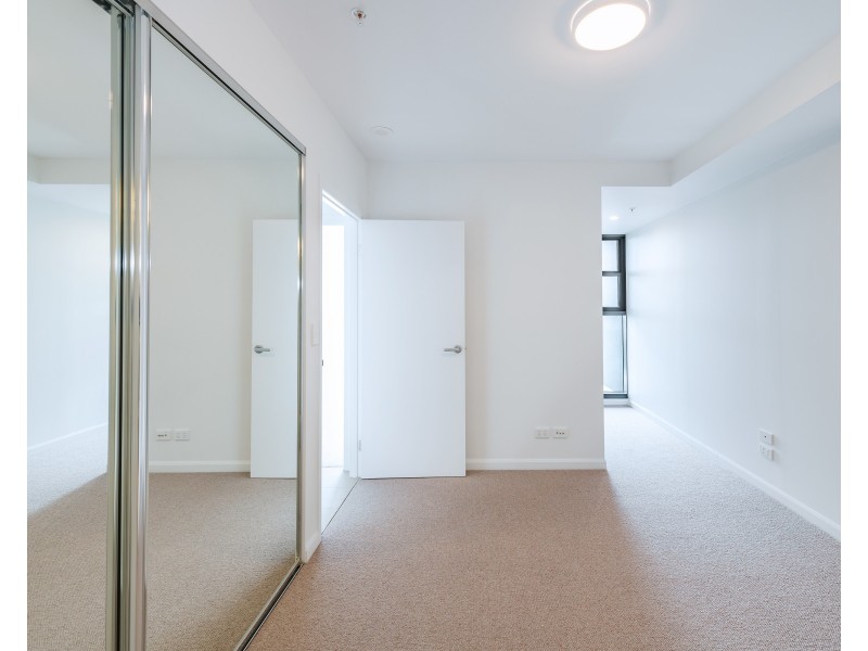 10804/300 Old Cleveland Road, Coorparoo QLD 4151