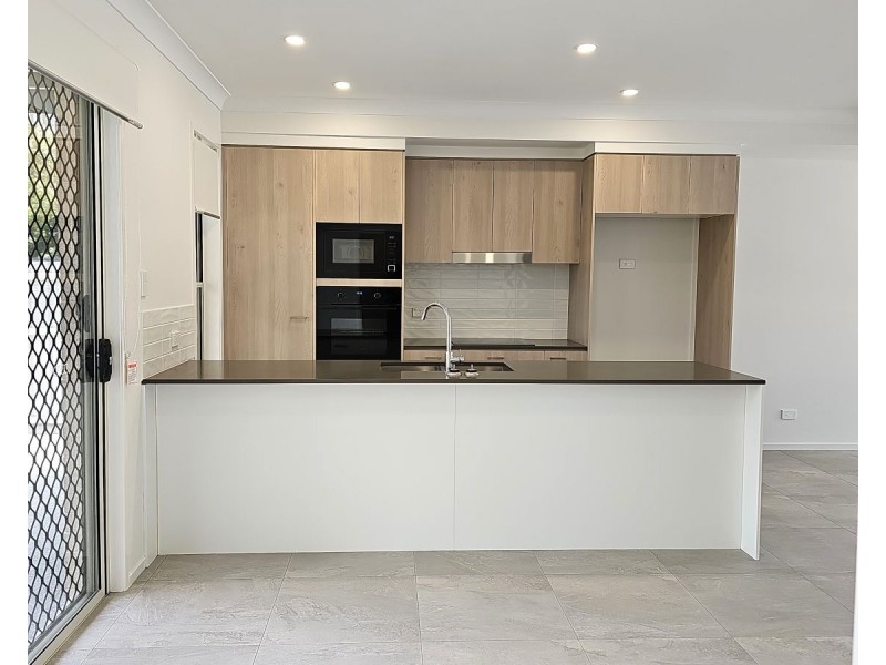 83 Cribb Avenue, Mitchelton QLD 4053