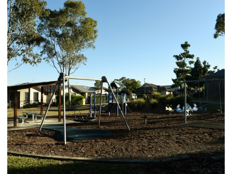 26 Shearer Crescent, Kallangur QLD 4503