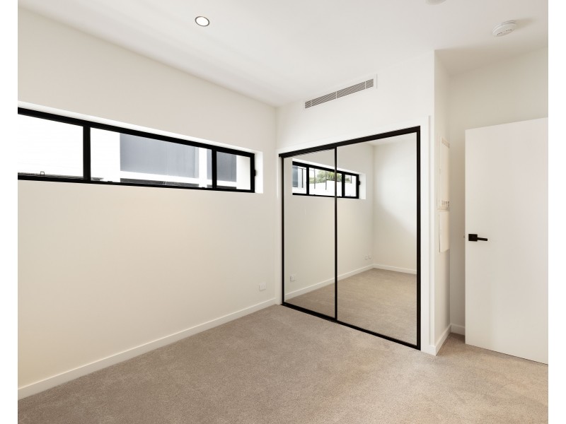 Property ID 21851924/25 Bank St, West End QLD 4101