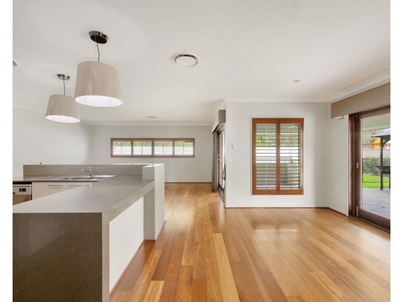 13 Fleetwood Court, Helensvale QLD 4212