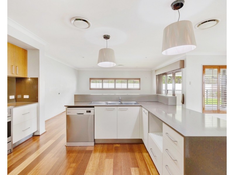 13 Fleetwood Court, Helensvale QLD 4212